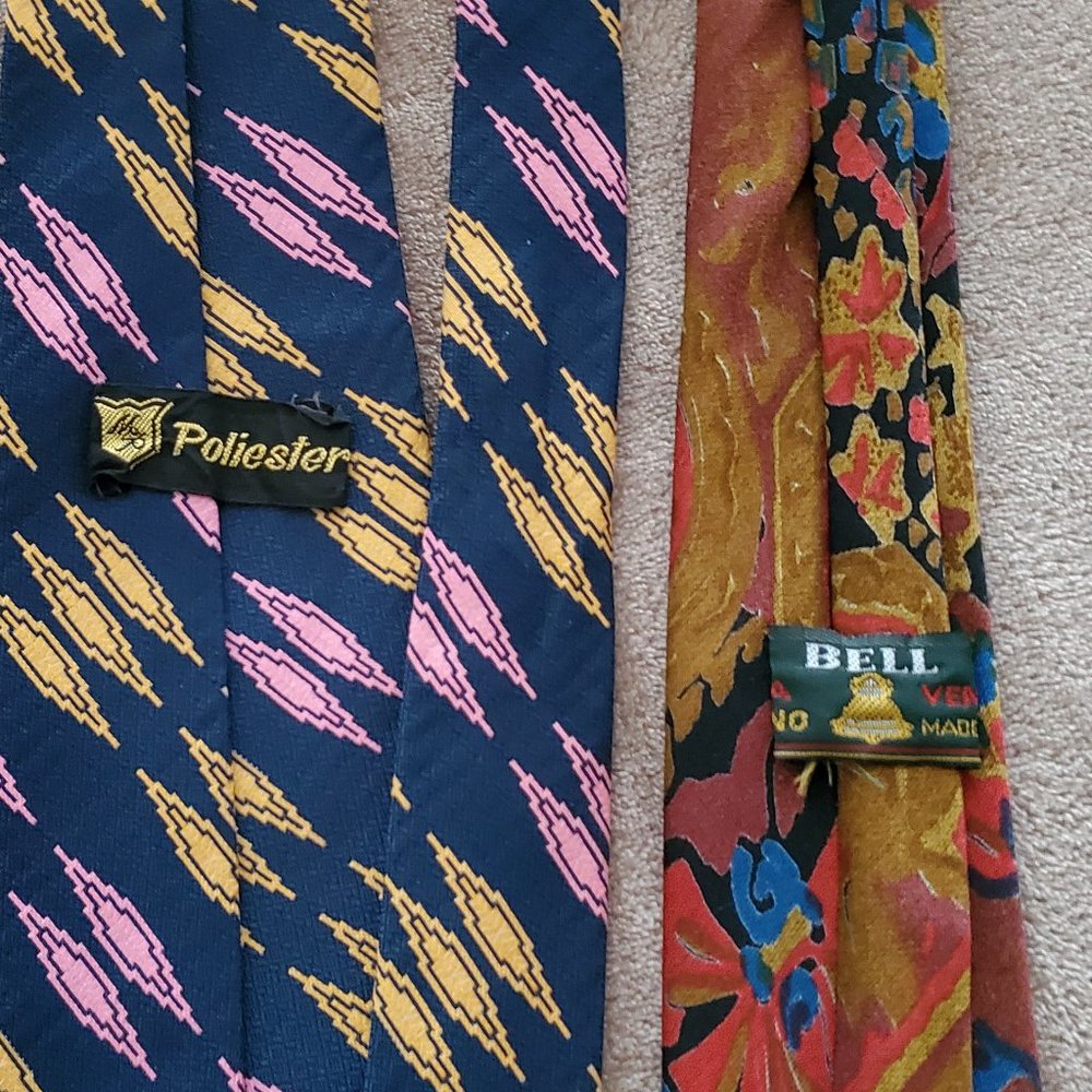 Set of Nine Elegant Ties - Picture 8 of 13